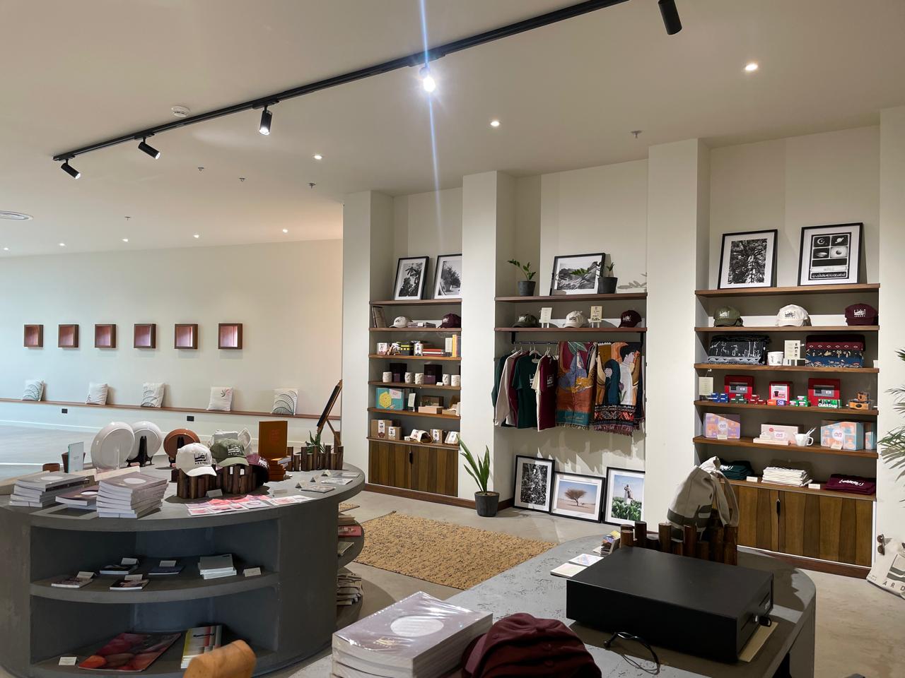 Fit-Out & Interiors 02